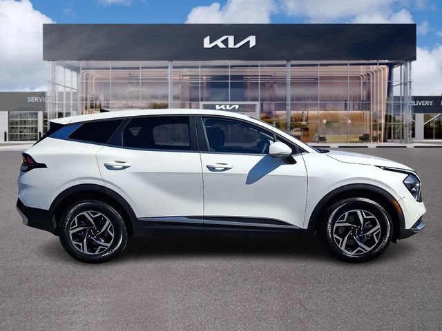 Used 2023 Kia Sportage LX AWD/4WD image 7