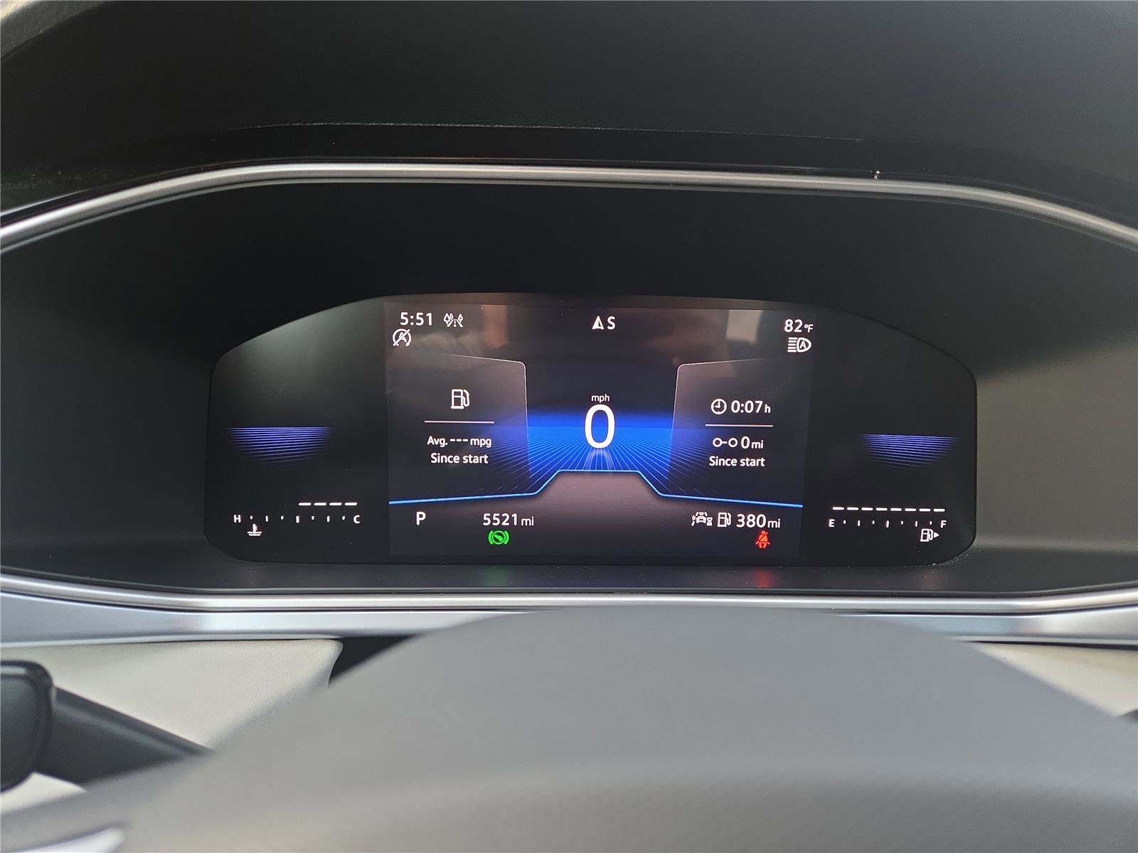 Used 2025 Volkswagen Taos SE w/ Panoramic Sunroof Package image 18