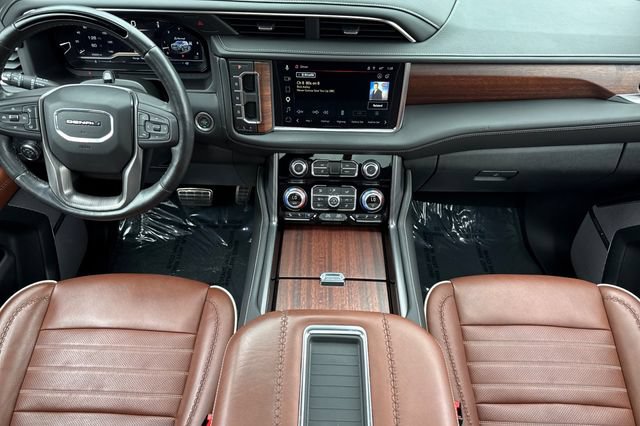 Used 2024 GMC Yukon Denali Ultimate AWD/4WD image 15