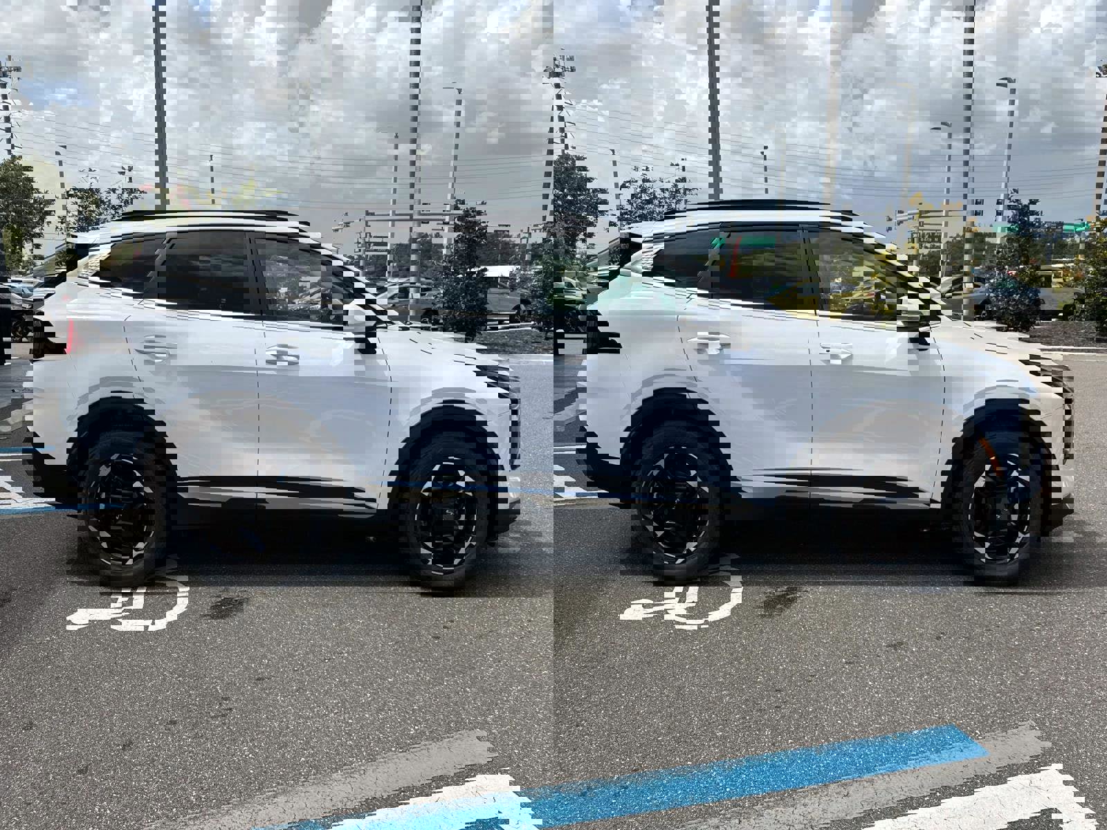 New 2026 Kia Sportage EX image 2