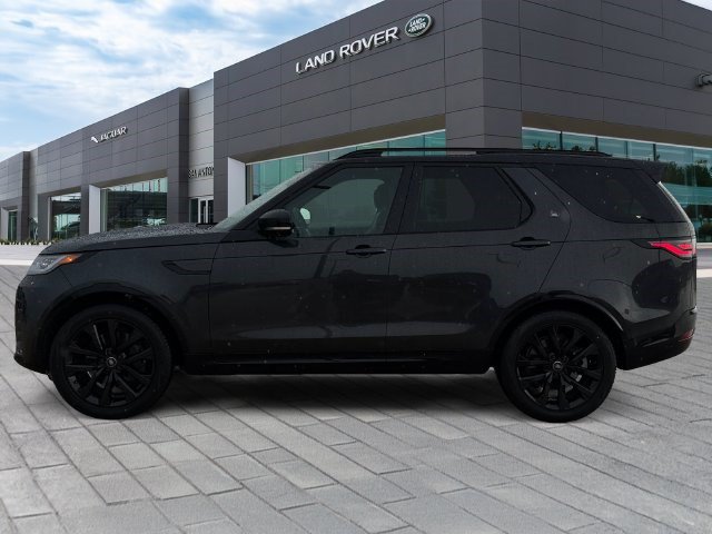 Certified 2026 Land Rover Discovery Limited Edition AWD/4WD image 2