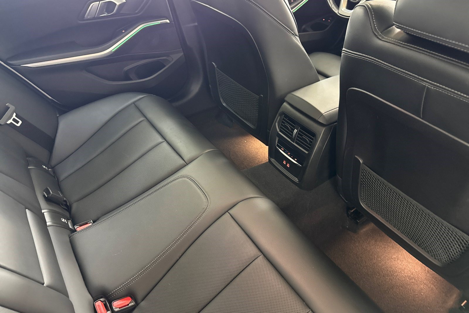 Used 2023 BMW 330e w/ Premium Package RWD image 30