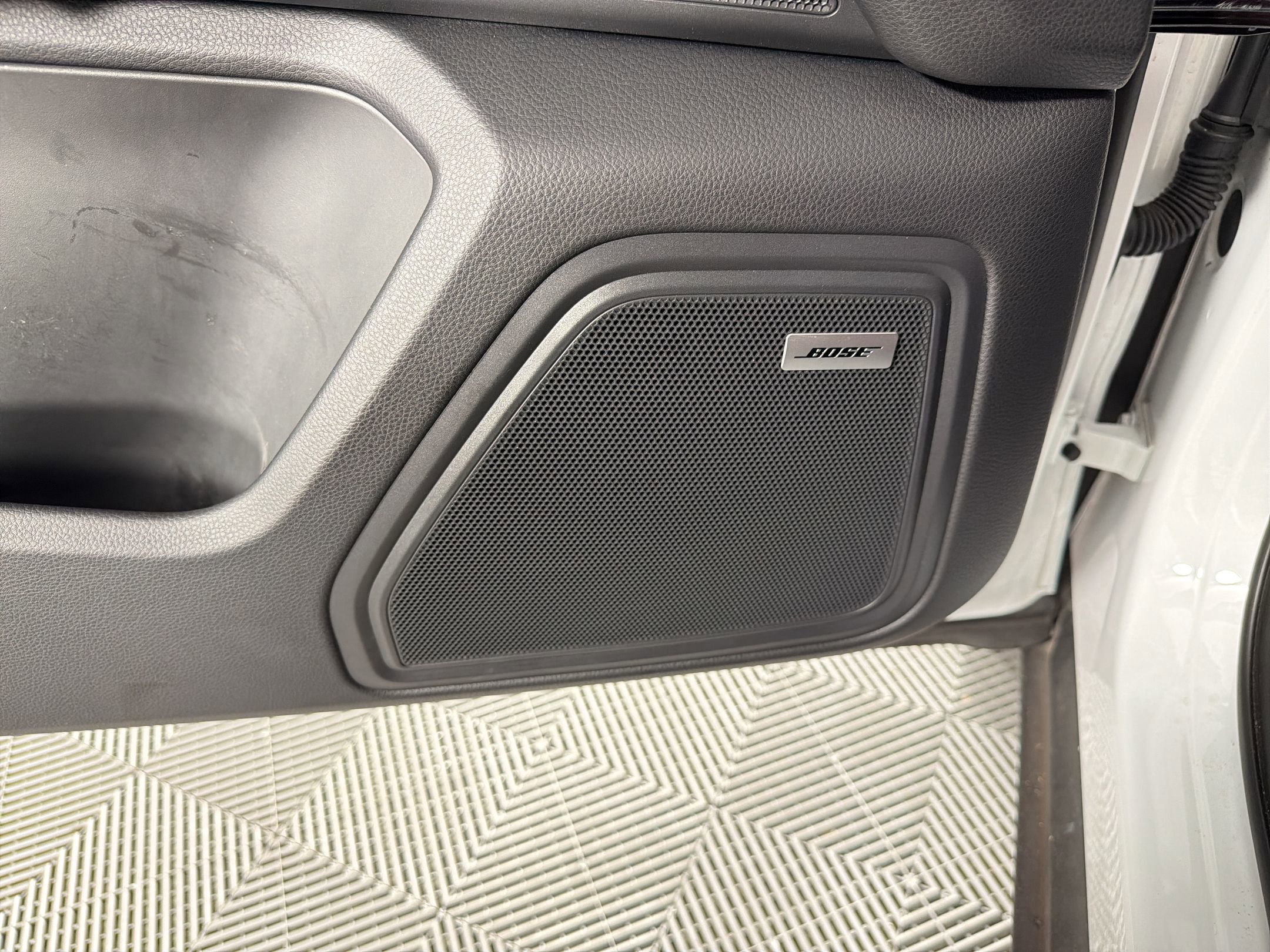 Certified 2023 Porsche Macan S image 23