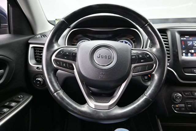 Used 2020 Jeep Cherokee Latitude Plus w/ Cold Weather Group AWD/4WD image 27