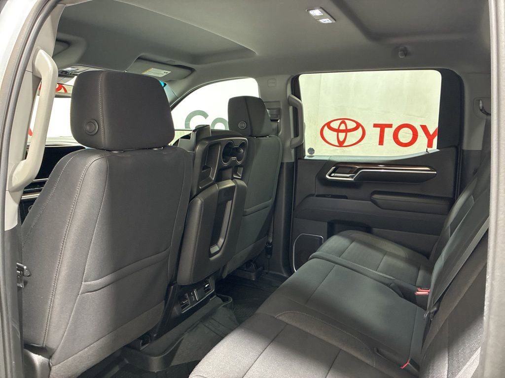 Used 2022 Chevrolet Silverado 1500 LT AWD/4WD image 20