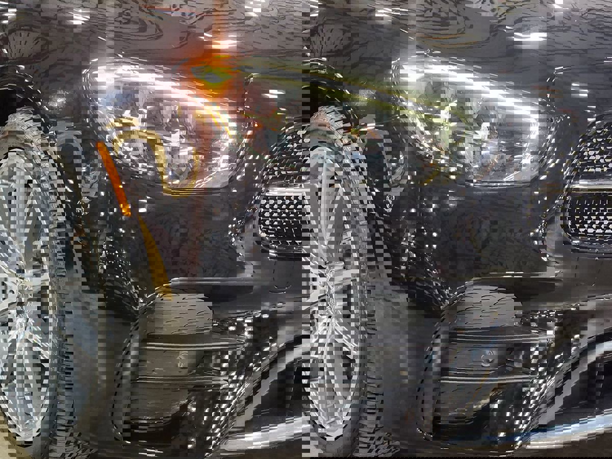 Used 2021 Mercedes-Benz E 350 Sedan image 13