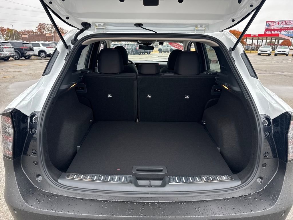 New 2026 Nissan Kicks SV w/ SV Premium Package image 5