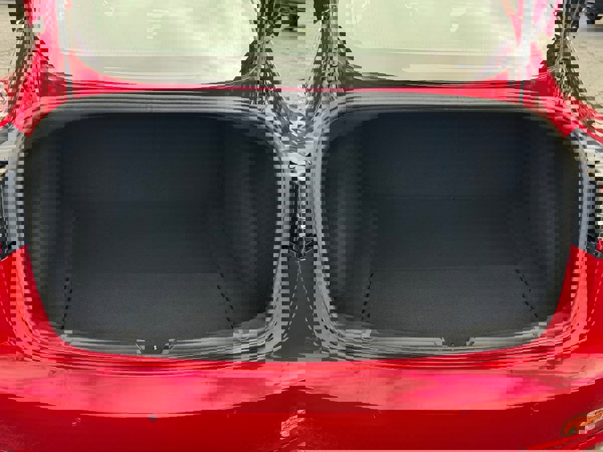 Used 2019 Tesla Model 3 Standard Range Plus image 13