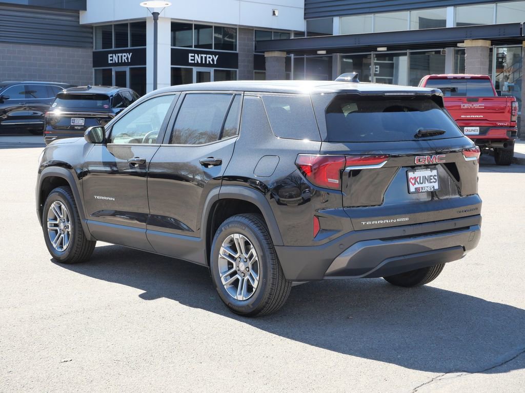 Used 2025 GMC Terrain Elevation image 7