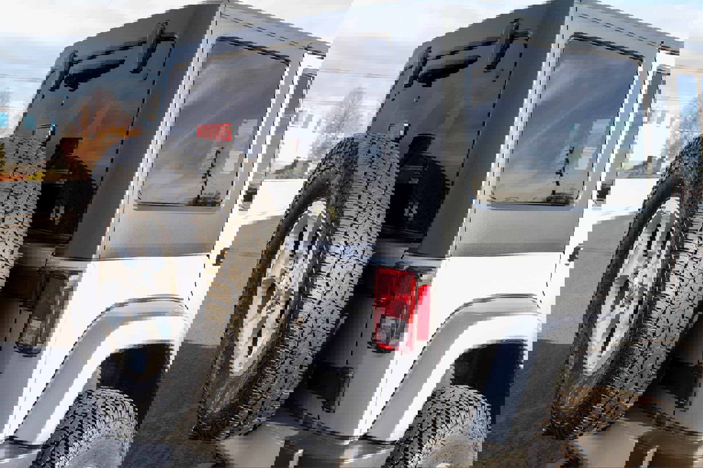 Used 2014 Jeep Wrangler Unlimited Sahara w/ Connectivity Group image 28