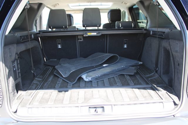 Used 2024 Land Rover Discovery S AWD/4WD image 44