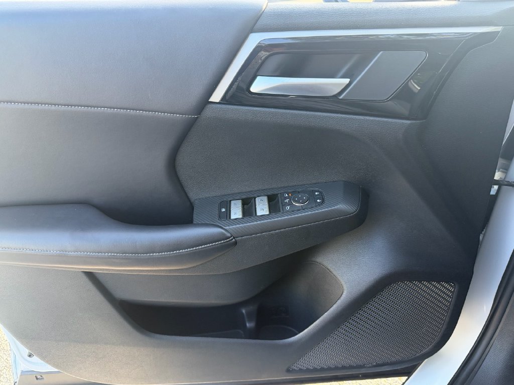 Used 2024 Mitsubishi Outlander SE AWD/4WD image 32