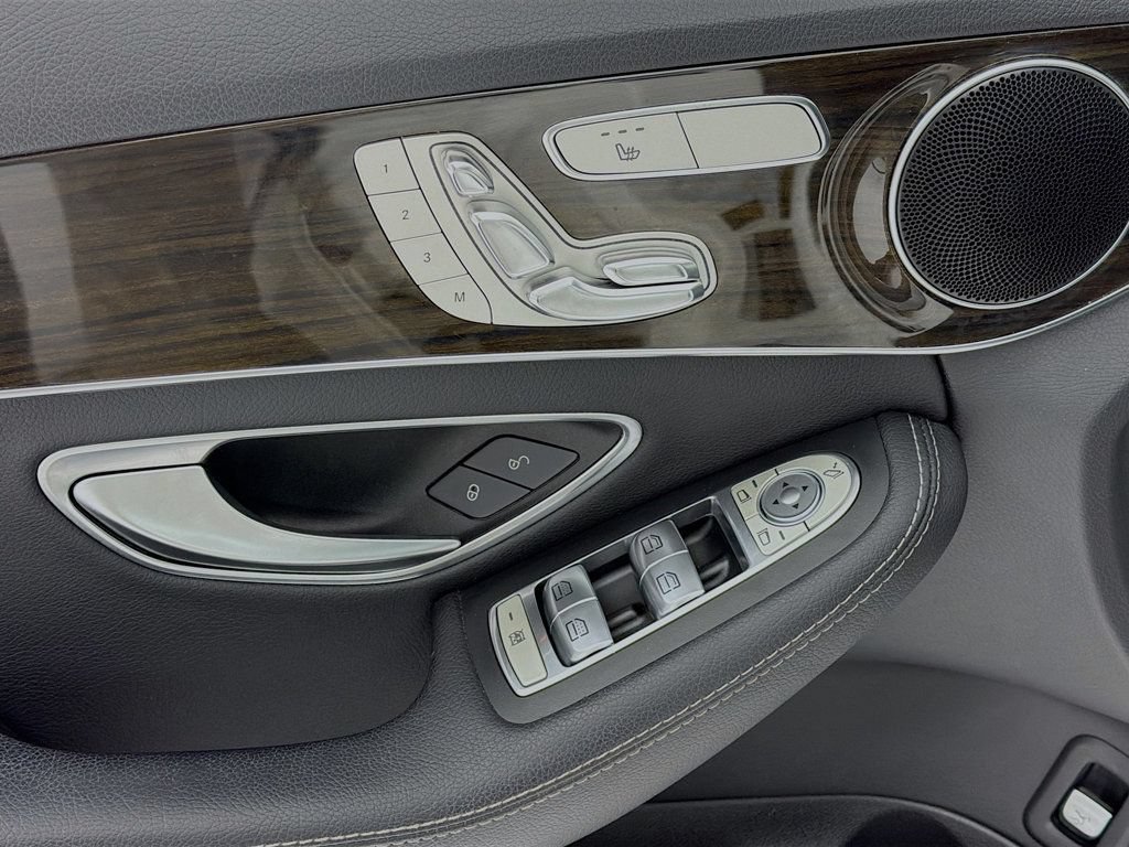 Used 2016 Mercedes-Benz C 300 4MATIC Sedan image 18