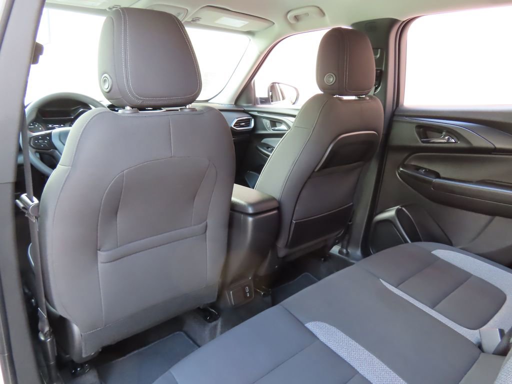 Used 2023 Chevrolet TrailBlazer LT w/ Convenience Package AWD/4WD image 24