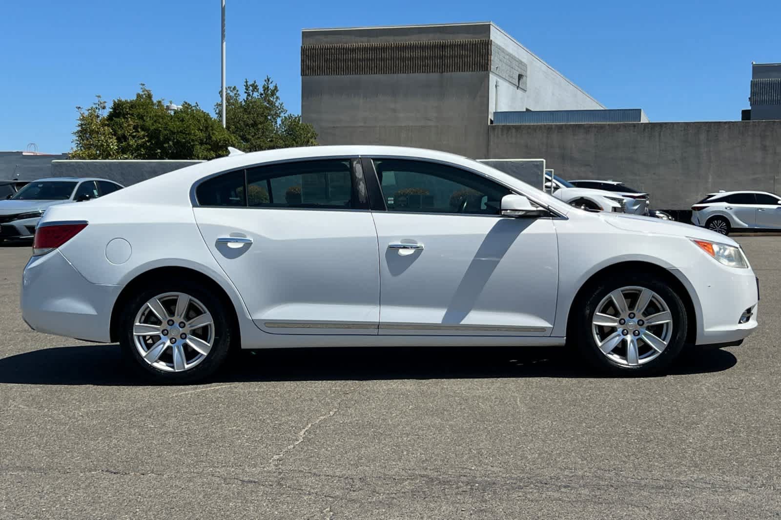 Used 2013 Buick LaCrosse Leather FWD image 6