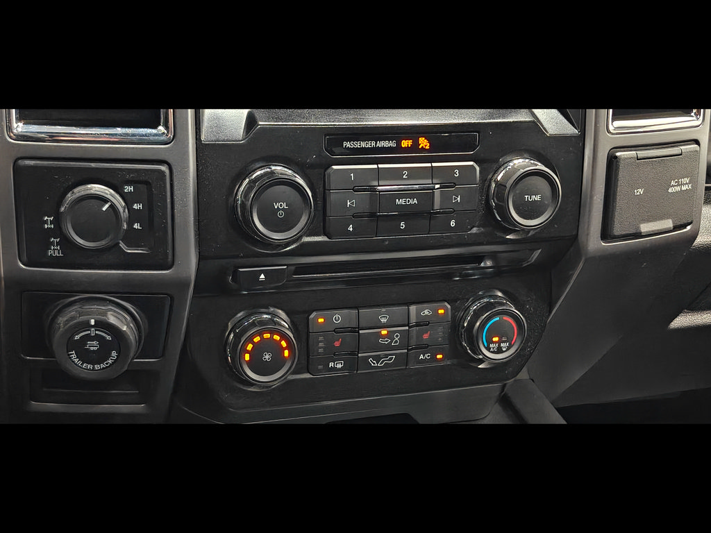 Used 2016 Ford F150 XLT w/ Equipment Group 302A Luxury AWD/4WD image 7