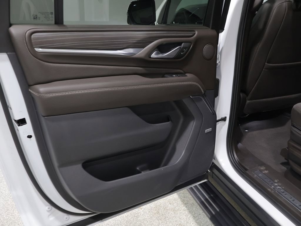Used 2024 GMC Yukon XL Denali w/ Denali Reserve Package AWD/4WD image 20