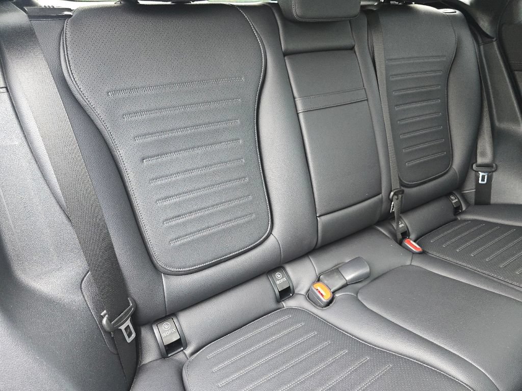 Used 2023 Mercedes-Benz GLC 300 4MATIC image 21