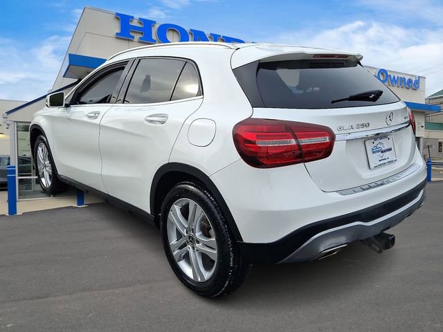 Used 2019 Mercedes-Benz GLA 250 4MATIC w/ Premium Package image 7
