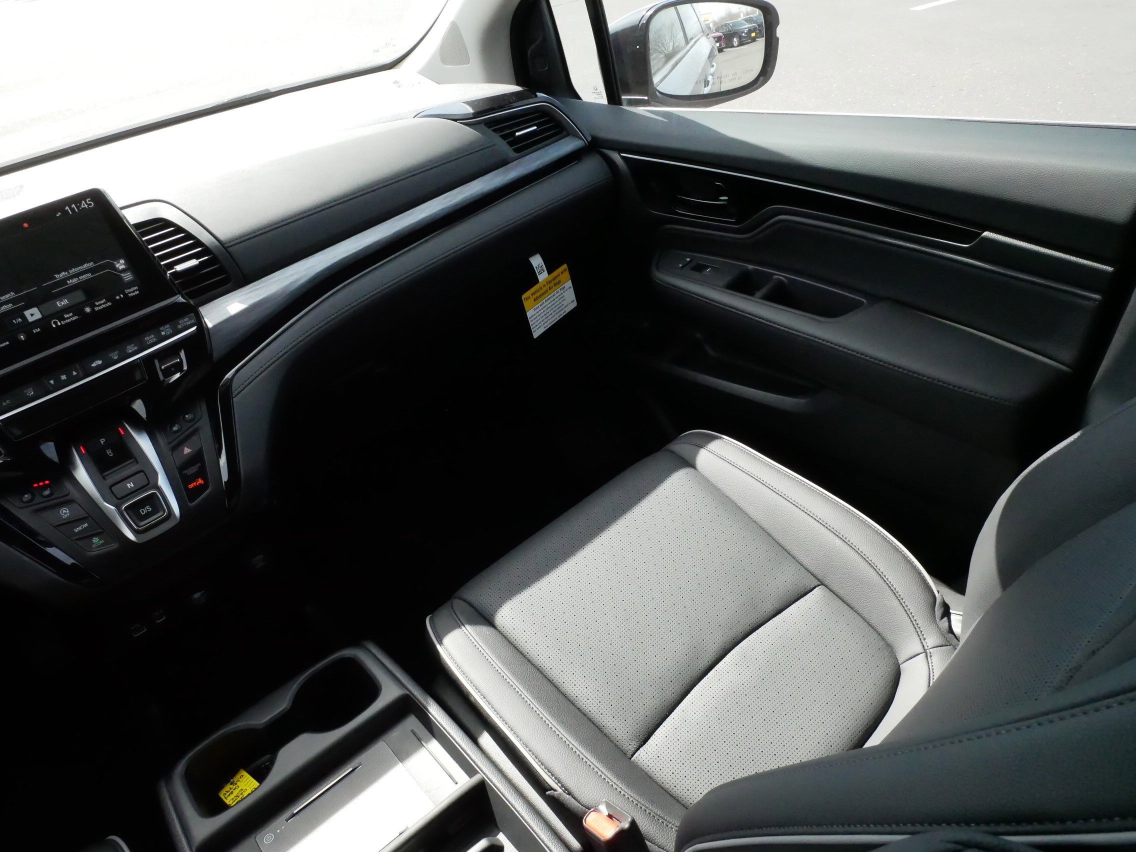 Certified 2026 Honda Odyssey Elite image 11