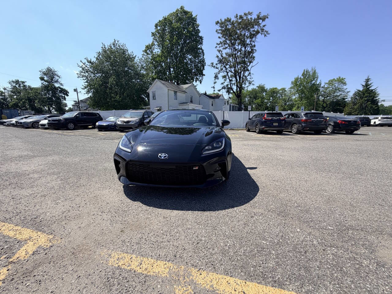 Used 2025 Toyota GR86 RWD image 3