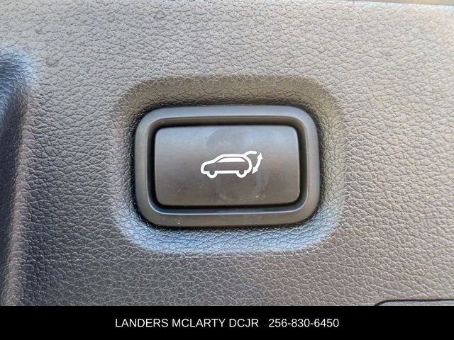 Used 2022 Hyundai Santa Fe SEL w/ Convenience + Premium Package image 18