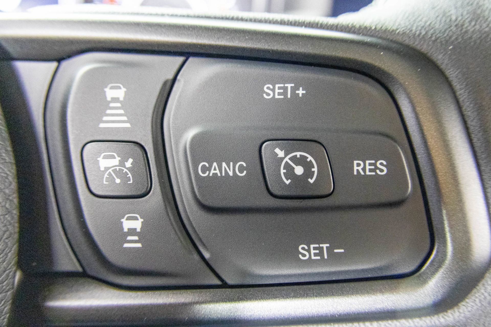 New 2026 Jeep Gladiator Sport S image 34