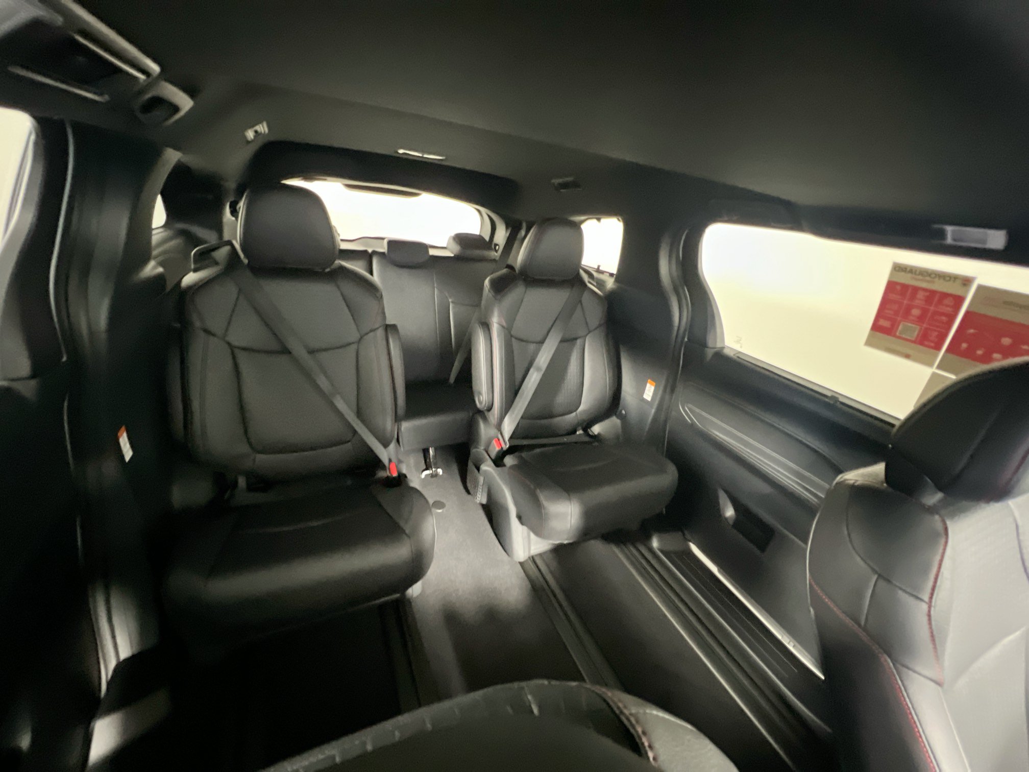 New 2026 Toyota Sienna XSE FWD image 32