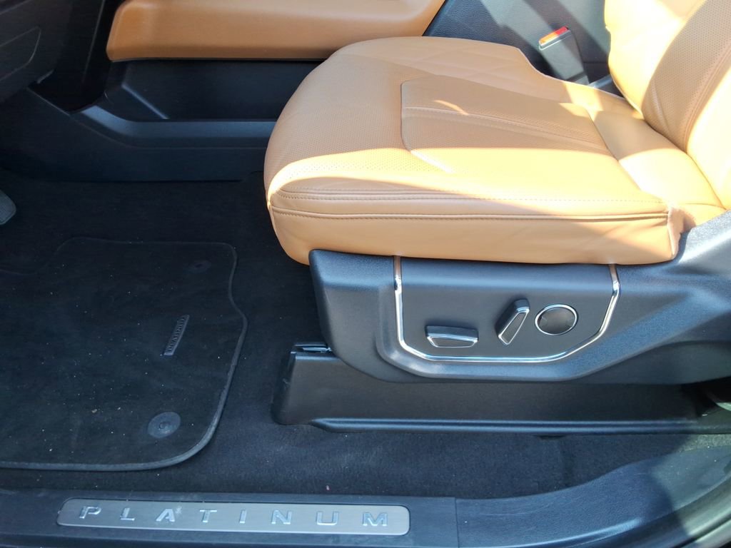 Used 2023 Ford Expedition Max Platinum RWD image 25