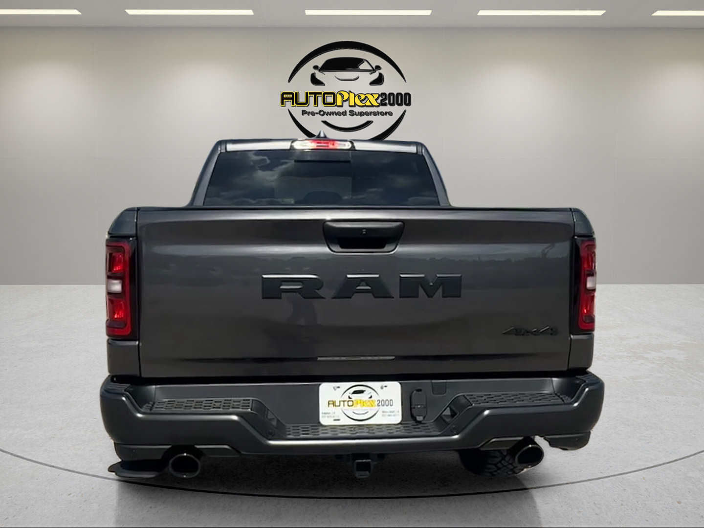 Used 2025 RAM 1500 Warlock AWD/4WD image 6