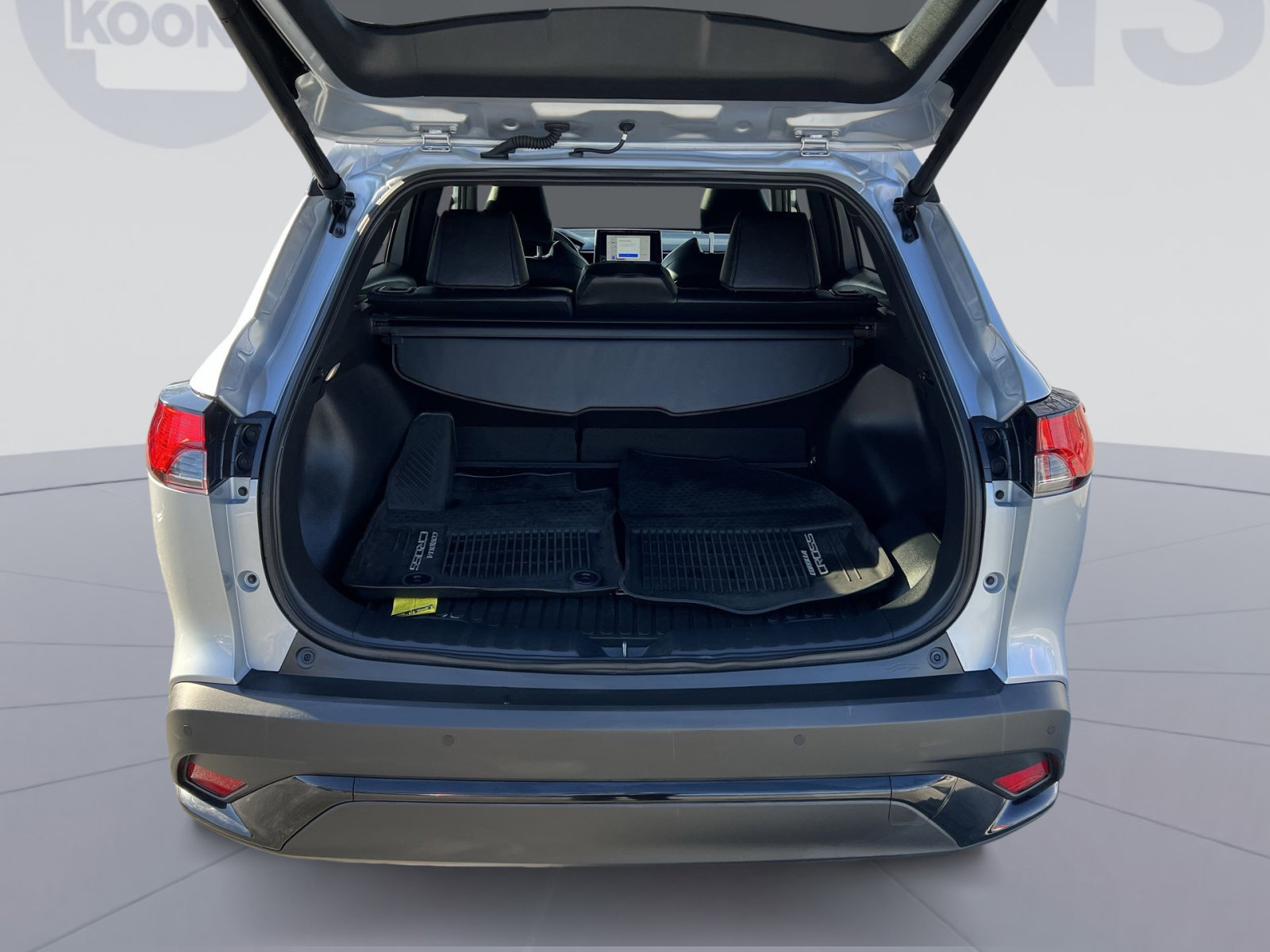 Used 2024 Toyota Corolla Cross XSE image 25