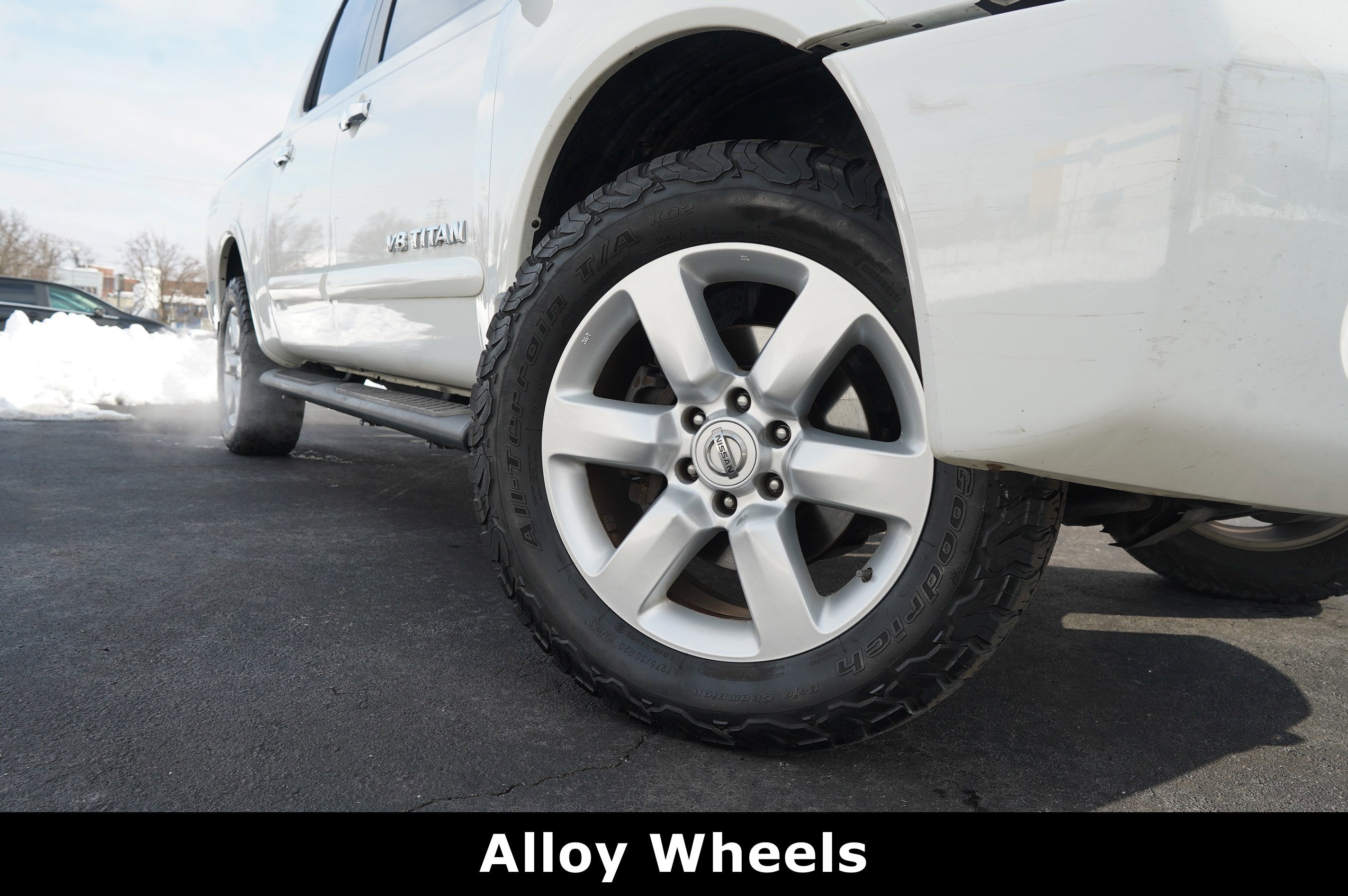 Used 2012 Nissan Titan SL image 15