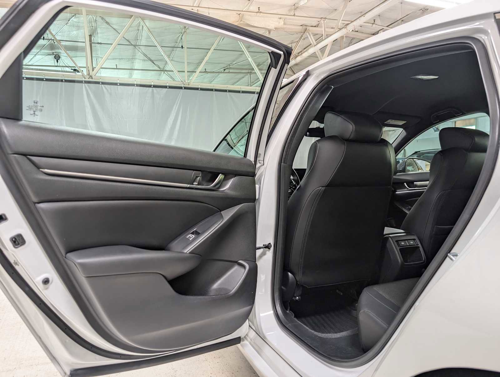 Used 2022 Honda Accord Sport image 37