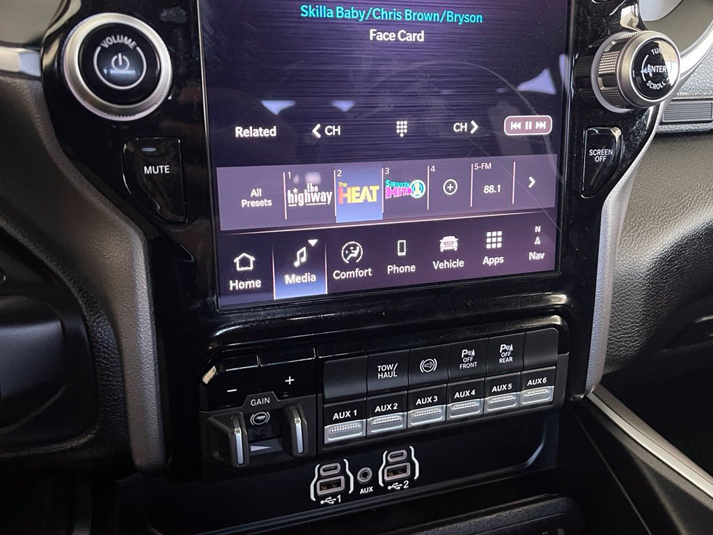 New 2027 RAM 3500 Big Horn AWD/4WD image 17