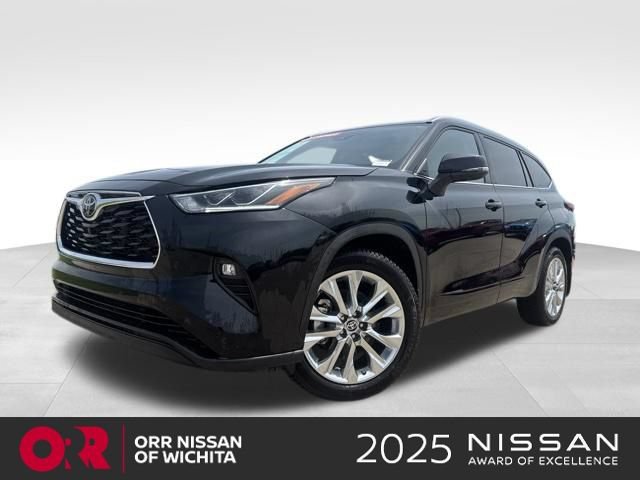 Used 2022 Toyota Highlander Limited