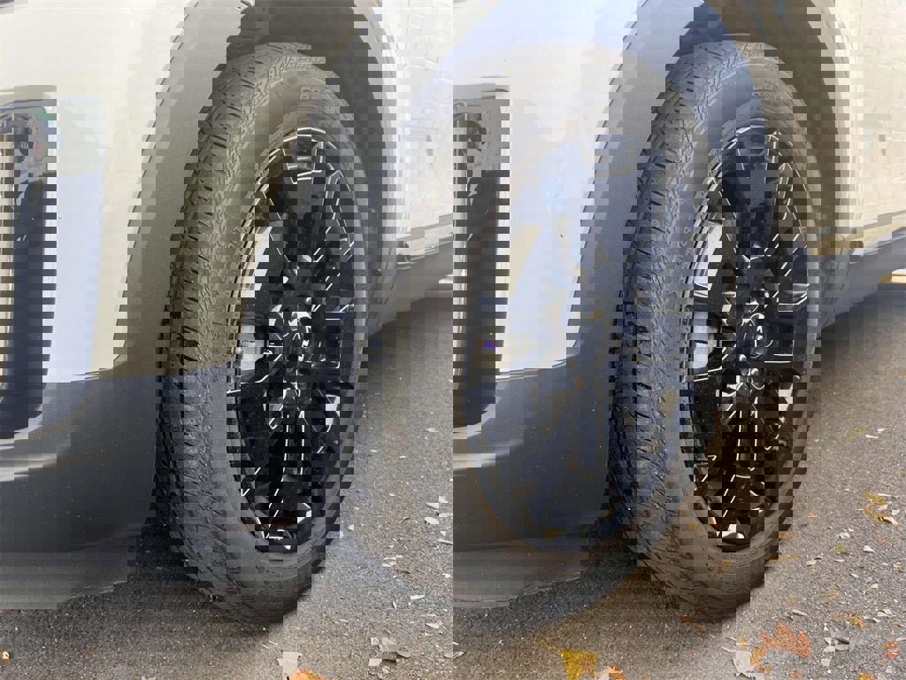 Used 2022 Kia Telluride EX w/ EX Premium Package image 9