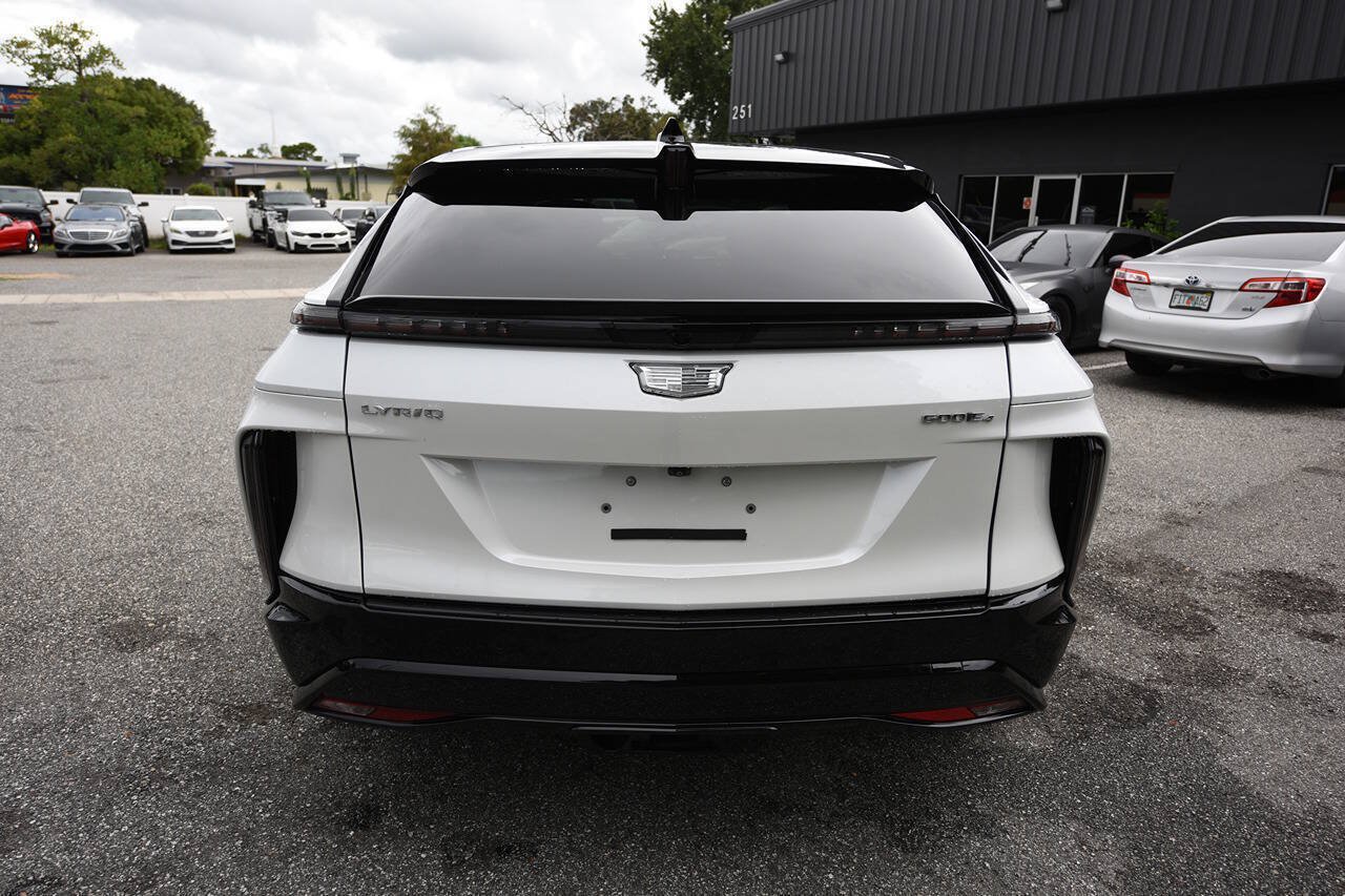 Used 2025 Cadillac Lyriq Sport w/ LPO, Floor Liner Package AWD/4WD image 6