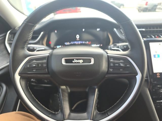 Used 2022 Jeep Grand Cherokee Limited image 20