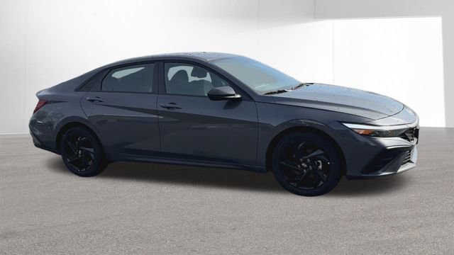 New 2026 Hyundai Elantra Sport FWD image 2