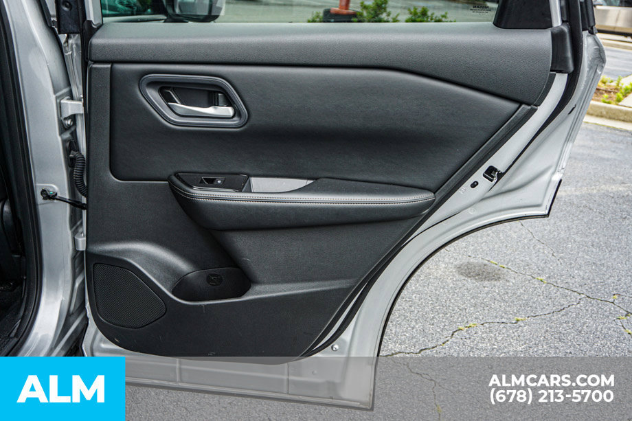 Used 2024 Nissan Rogue SV FWD image 52