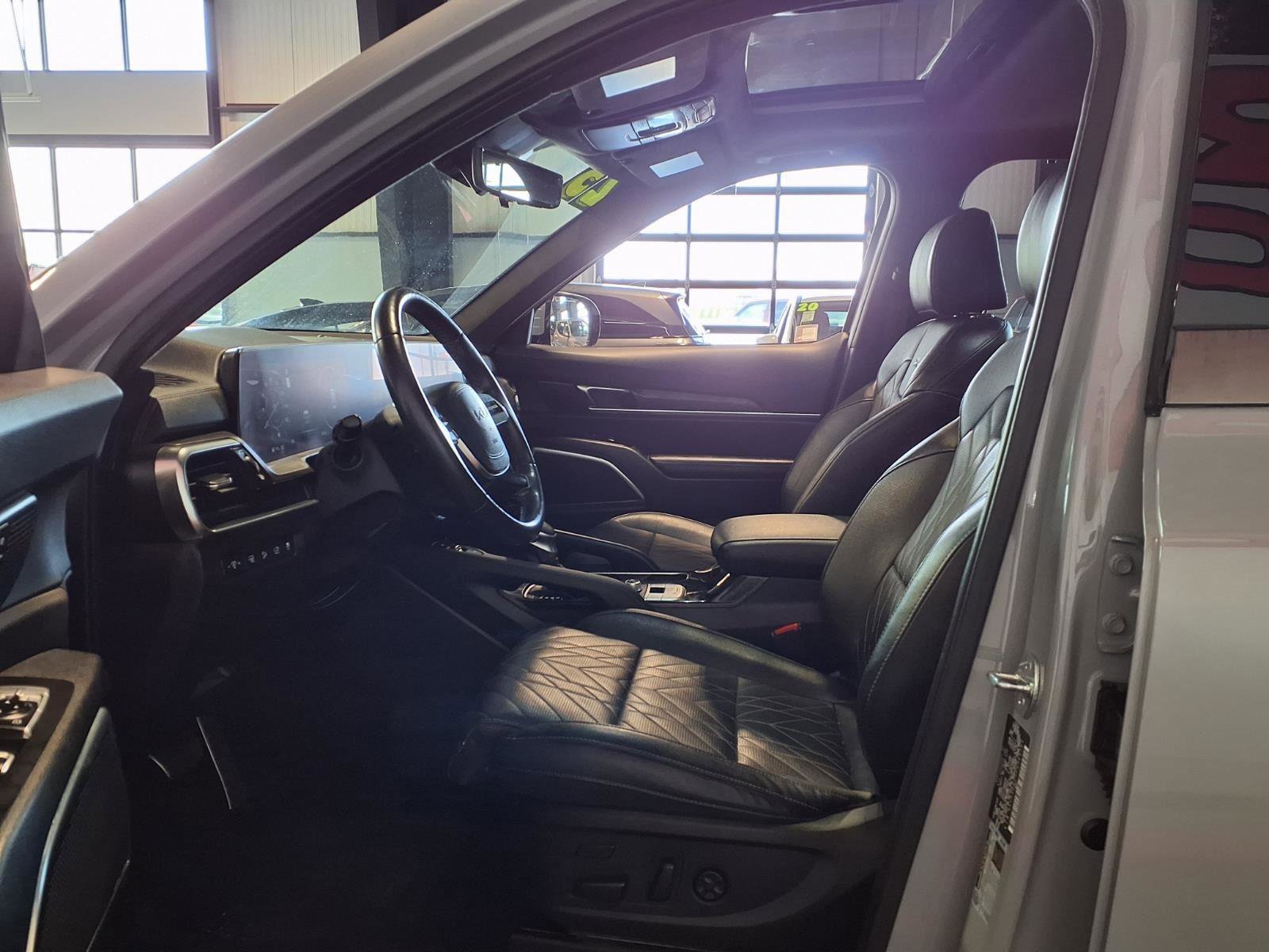 Used 2023 Kia Telluride SX Prestige X-Line AWD/4WD image 22