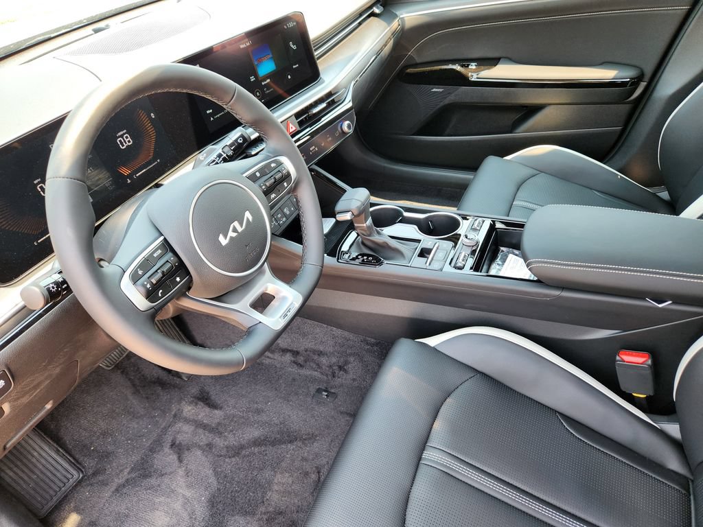 New 2026 Kia K5 GT-Line w/ GT-Line Premium Package FWD image 7