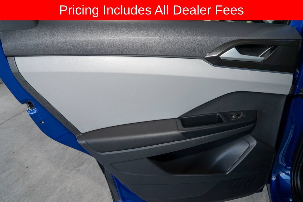Used 2022 Volkswagen Taos SE FWD image 9