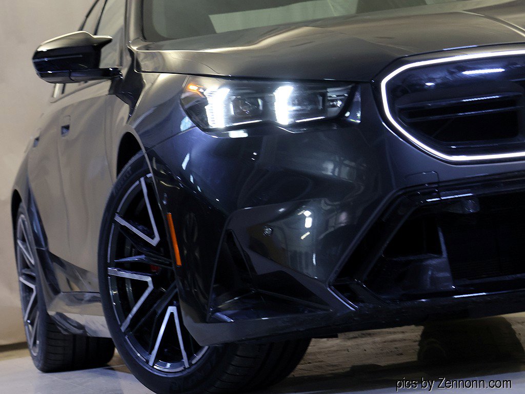 New 2026 BMW M5 w/ Executive Package image 4