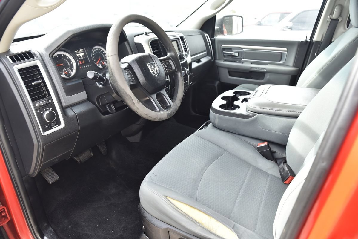 Used 2017 RAM 1500 Classic SLT AWD/4WD image 11