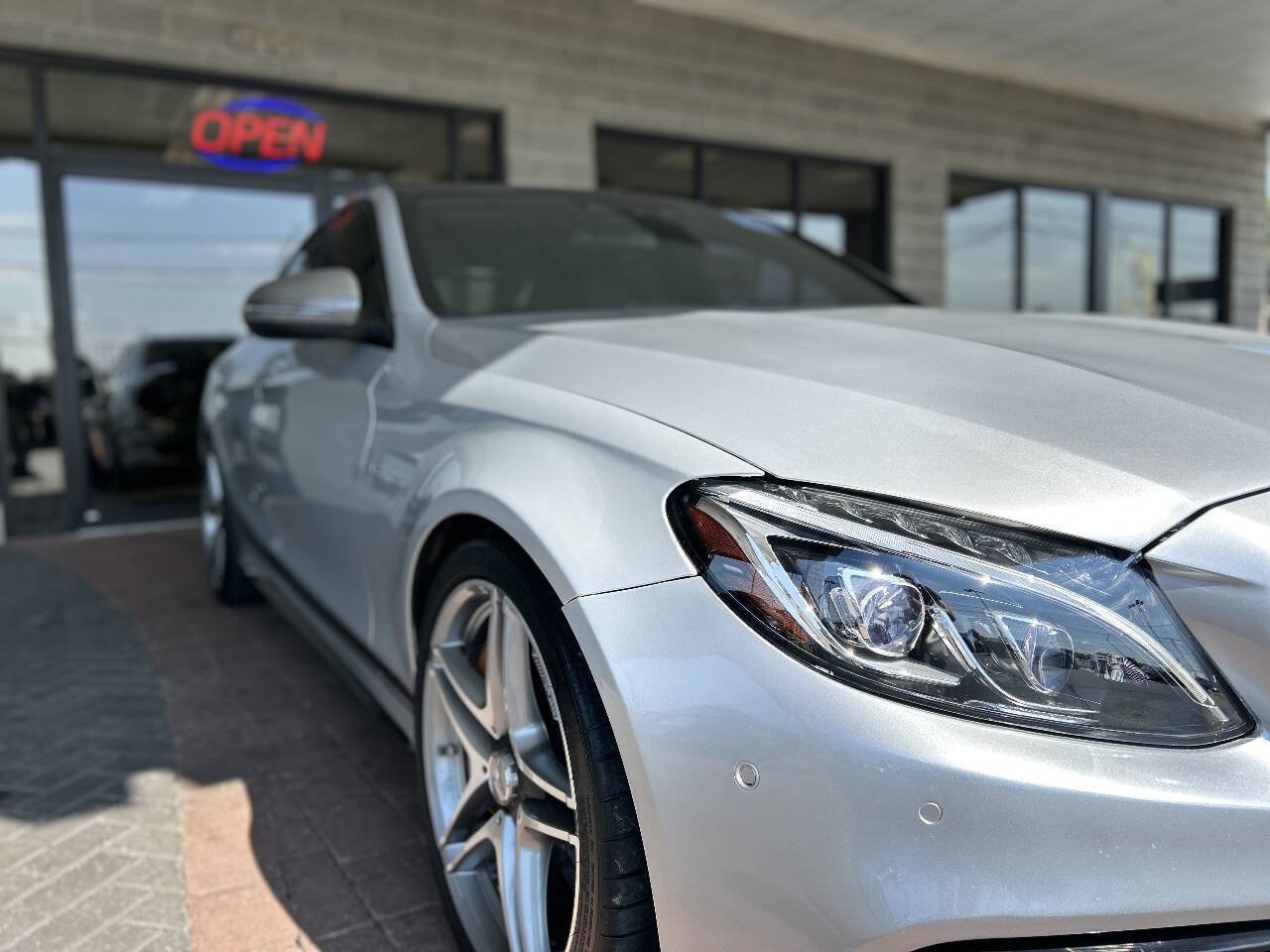 Used 2015 Mercedes-Benz C 63 AMG S image 23