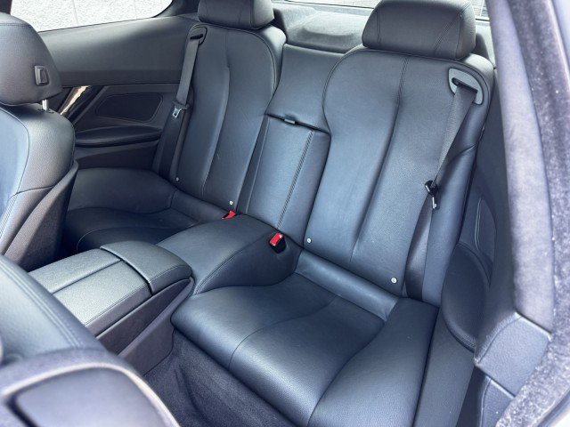 Used 2013 BMW 640i Coupe image 8