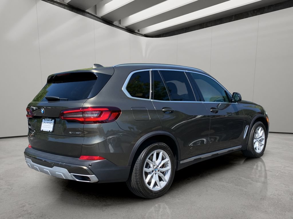 Used 2022 BMW X5 xDrive40i w/ Premium Package AWD/4WD image 5