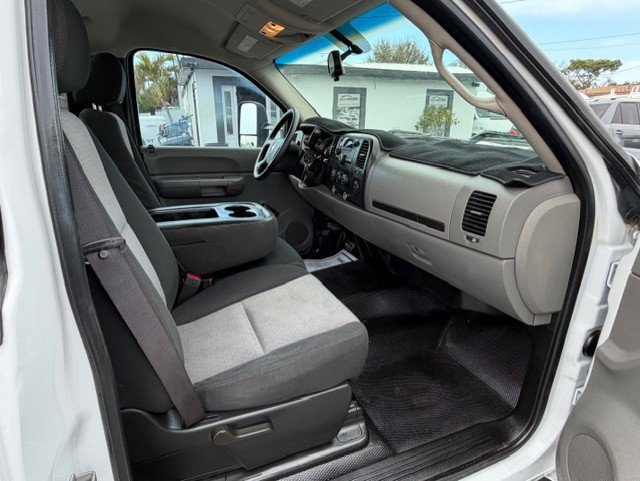 Used 2007 Chevrolet Silverado 3500 W/T w/ Provisions, Wrecker Package RWD image 16