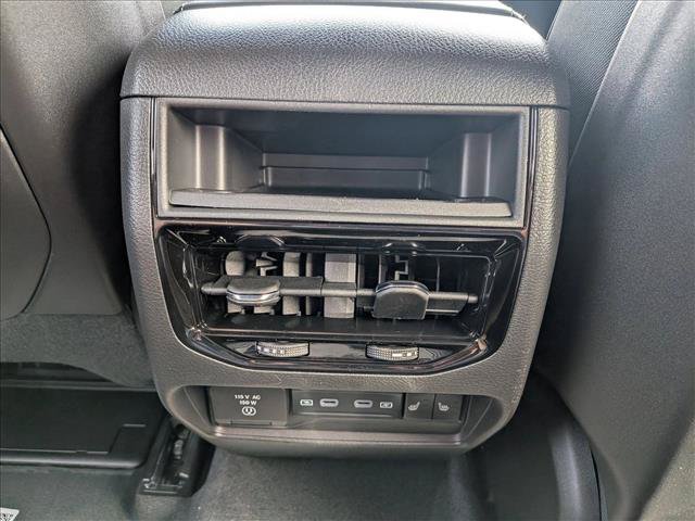 New 2026 Jeep Grand Cherokee Limited AWD/4WD image 18